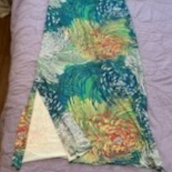 Colorful Chrysanthemum Patterned Soft Jersey Slit Maxi T-Shirt dress - Picture 4 of 7